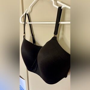 Victoria’s Secret quality bandeau black bra • comfortable wireless